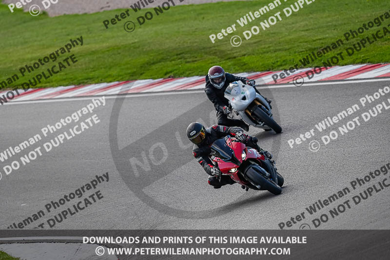 donington no limits trackday;donington park photographs;donington trackday photographs;no limits trackdays;peter wileman photography;trackday digital images;trackday photos